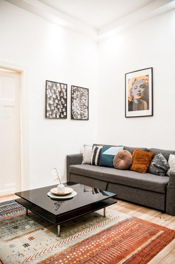 Stylish And Spacious ! Central Location Kazincy Netflix Budapešť Exteriér fotografie
